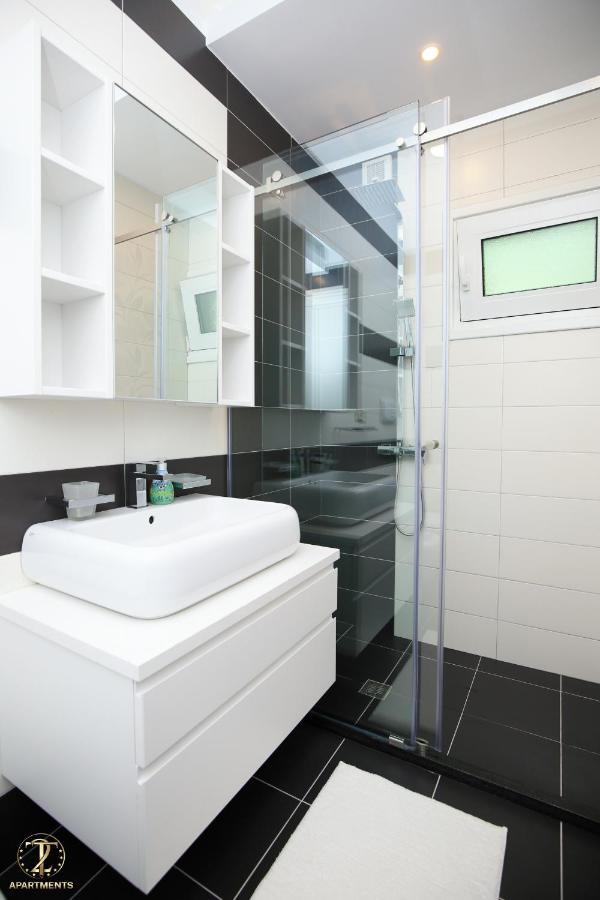 T2 City Apartments Vlorë Extérieur photo