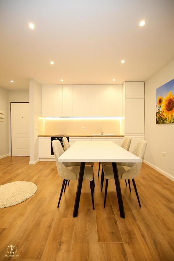 T2 City Apartments Vlorë Extérieur photo