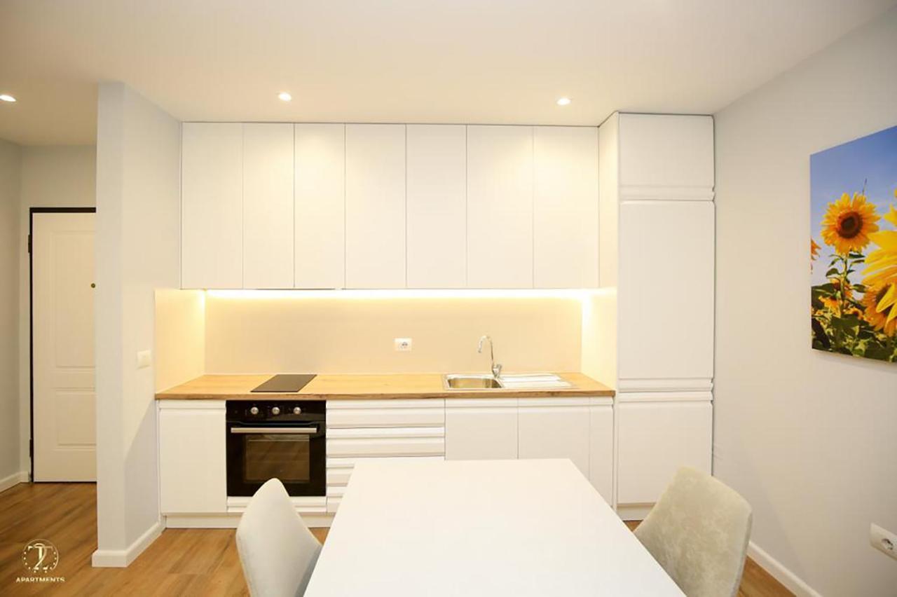 T2 City Apartments Vlorë Extérieur photo