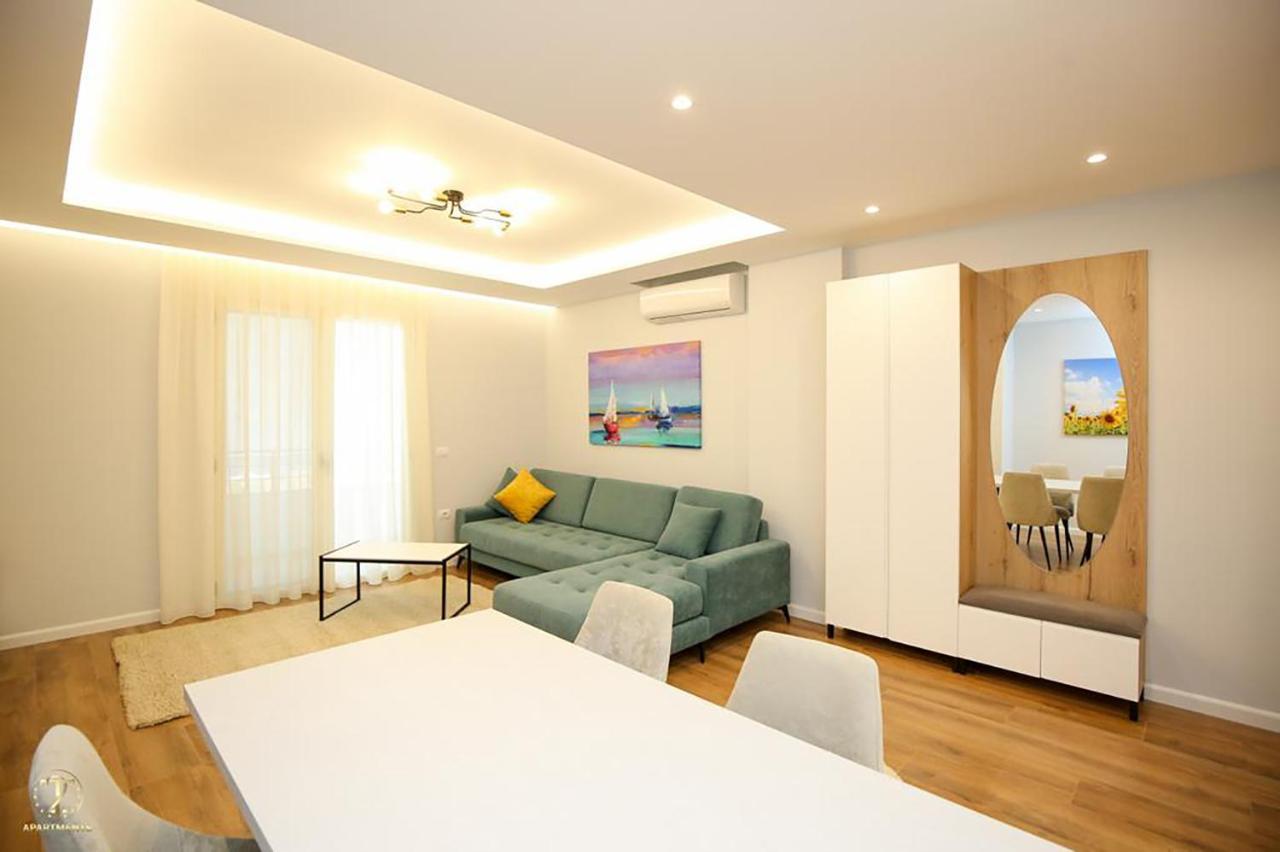 T2 City Apartments Vlorë Extérieur photo